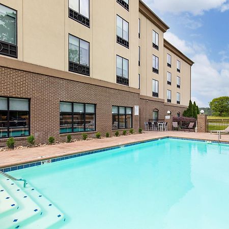 Holiday Inn Express & Suites - Cleveland Northwest By Ihg Ngoại thất bức ảnh