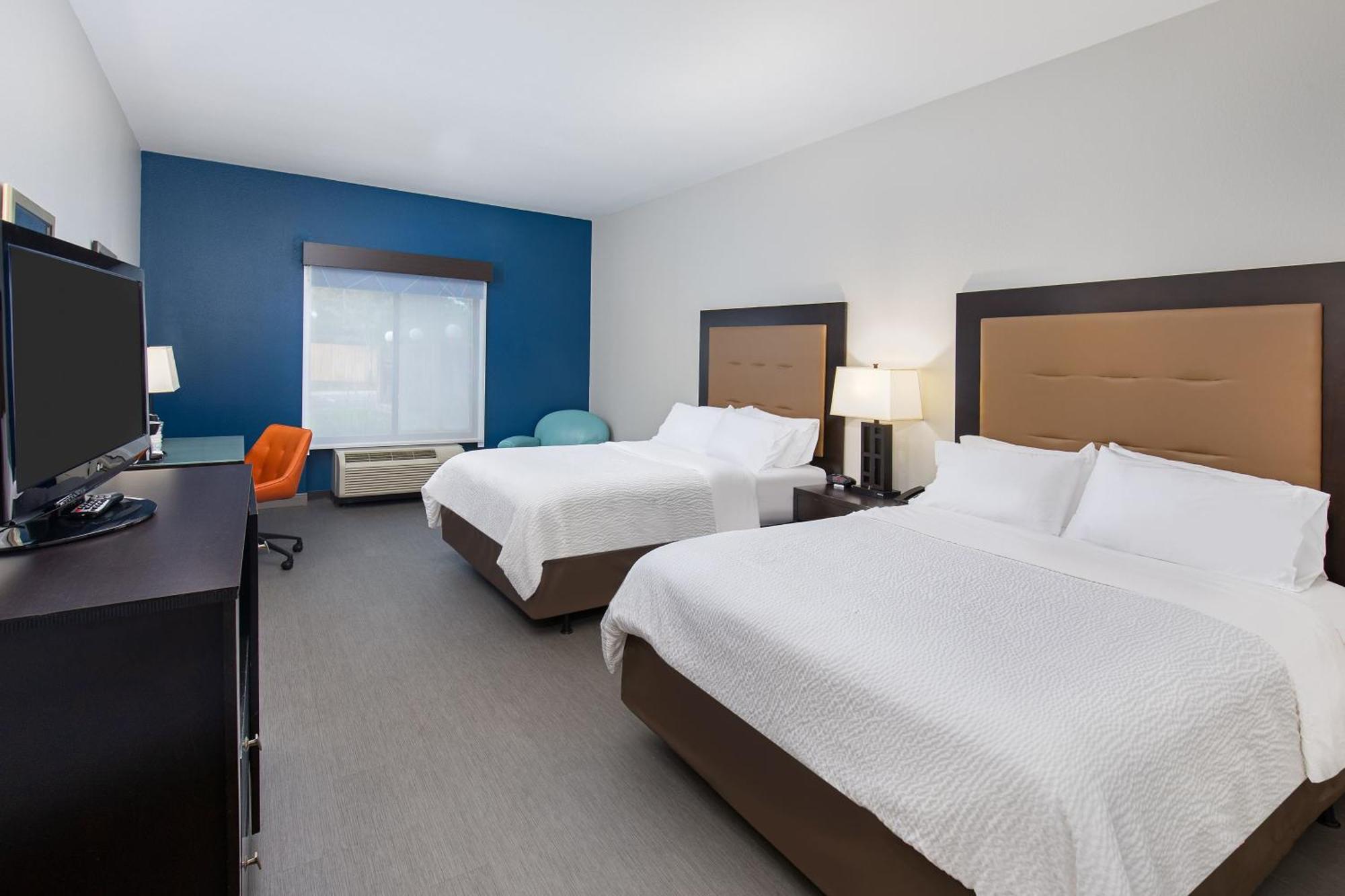 Holiday Inn Express & Suites - Cleveland Northwest By Ihg Ngoại thất bức ảnh