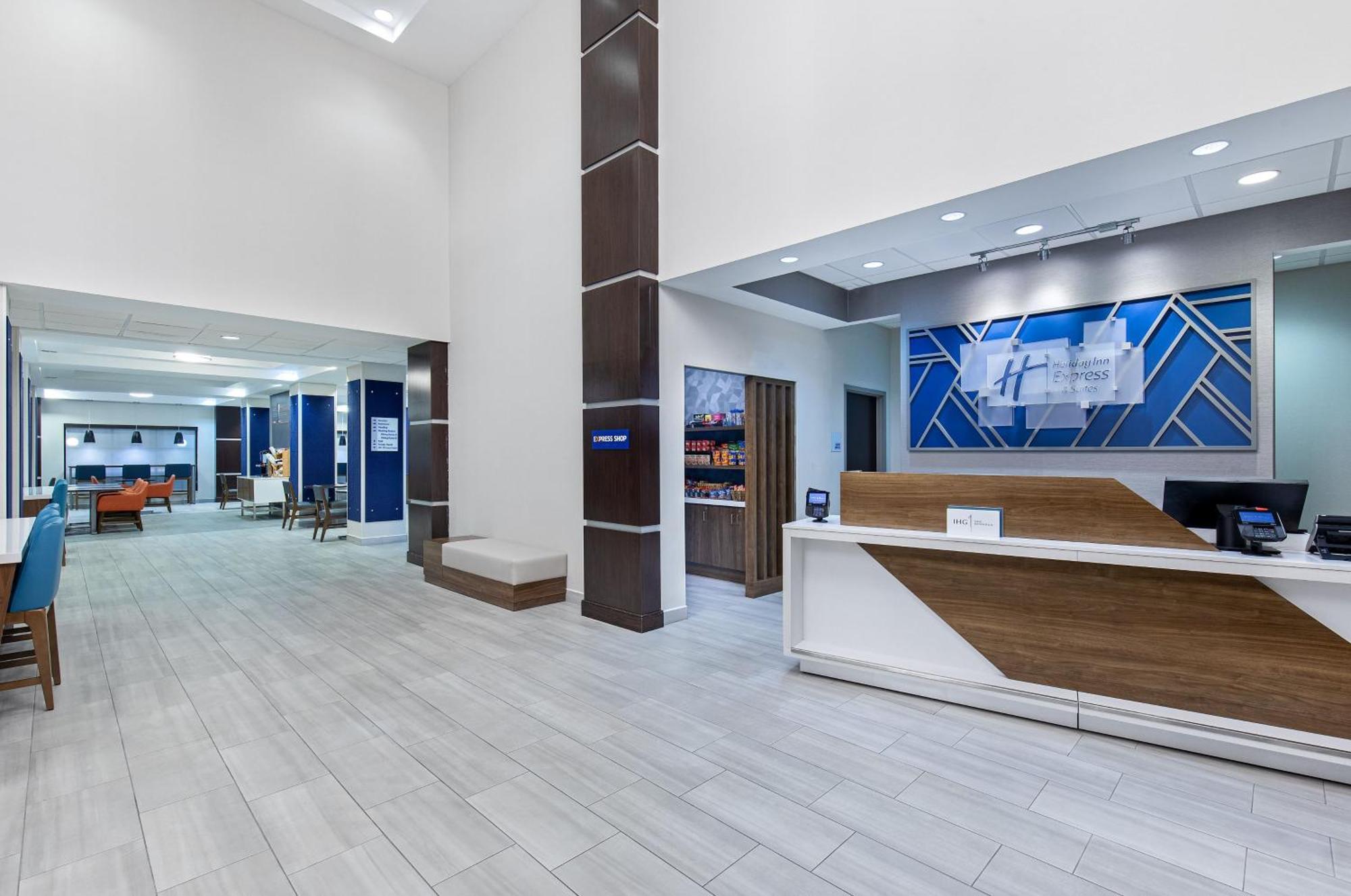 Holiday Inn Express & Suites - Cleveland Northwest By Ihg Ngoại thất bức ảnh