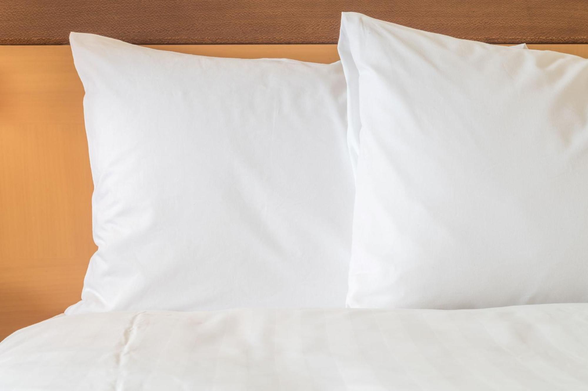 Holiday Inn Express & Suites - Cleveland Northwest By Ihg Ngoại thất bức ảnh